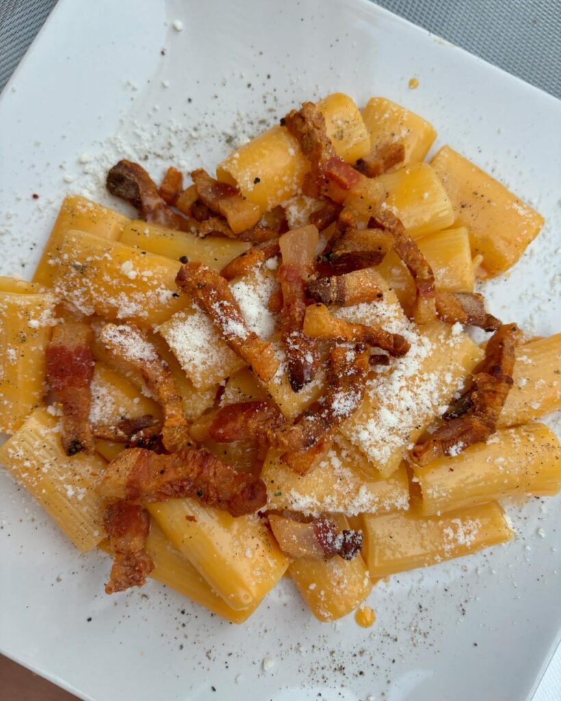Mezze Maniche alla Carbonara